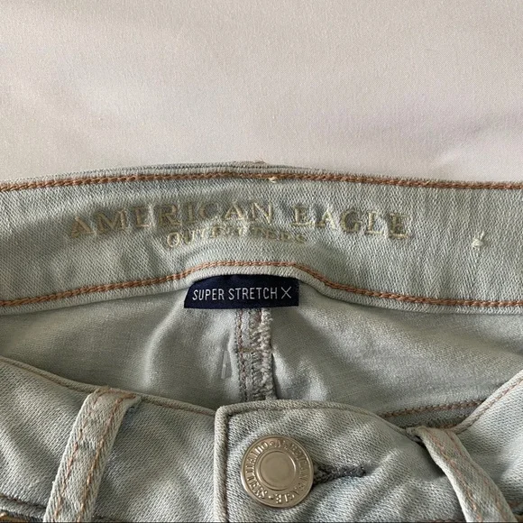 American Eagle Light-wash Ripped Jeans - Picture 10 of 12